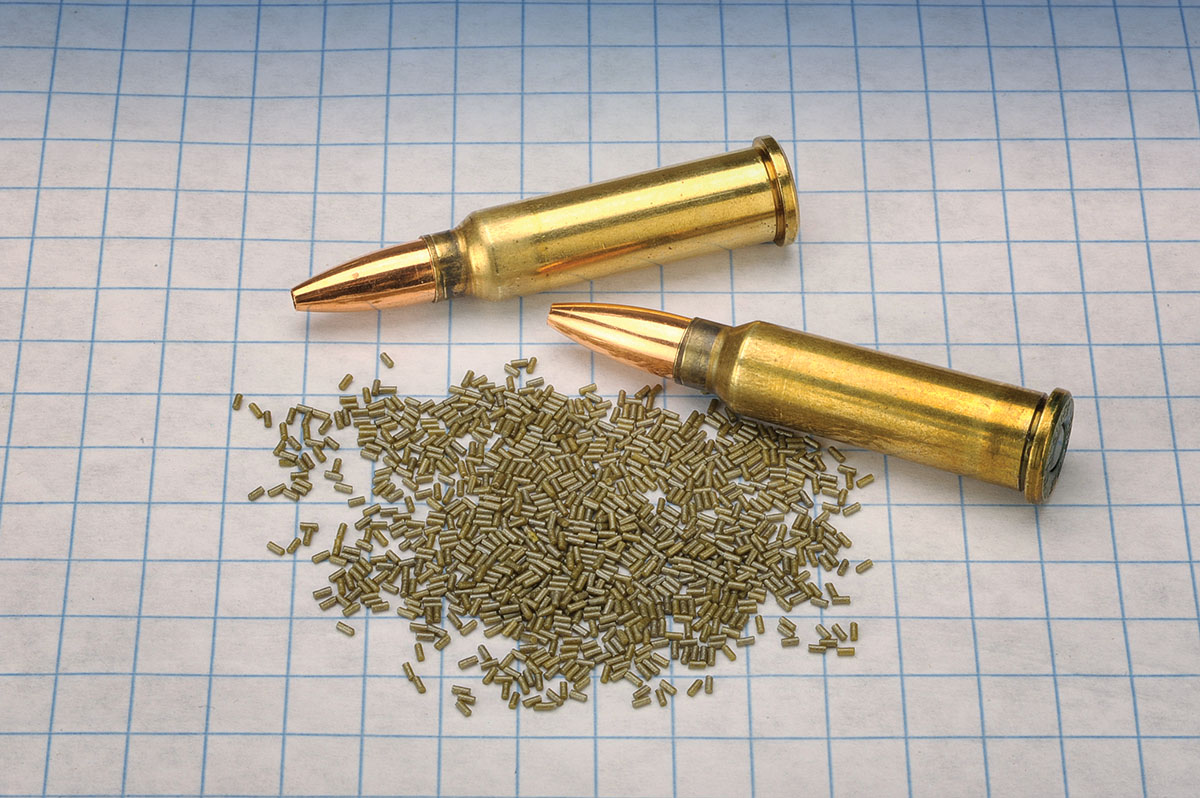 The 218 Mashburn Bee holds 17.5 grains of H-4198 powder.