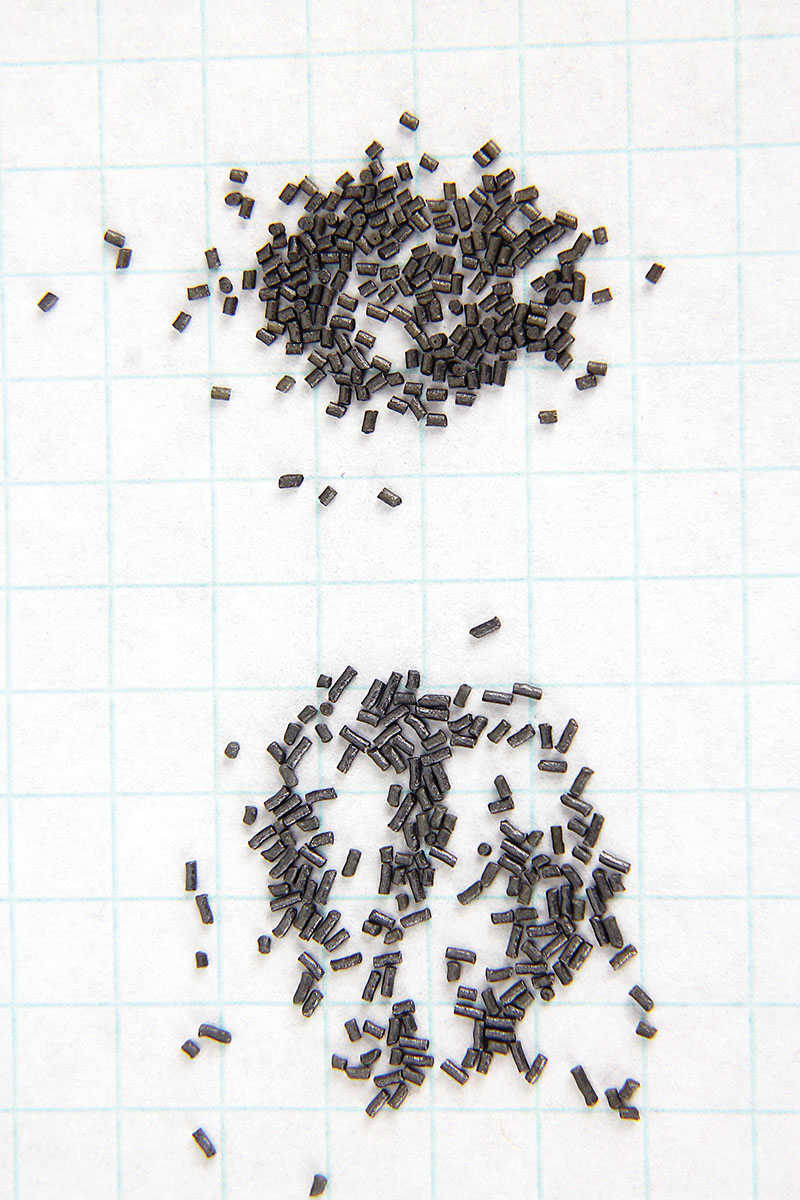 Vihtavuori shortcut powder kernels (top) are more uniform in size than those of IMR-4198 (bottom), allowing smooth metering.